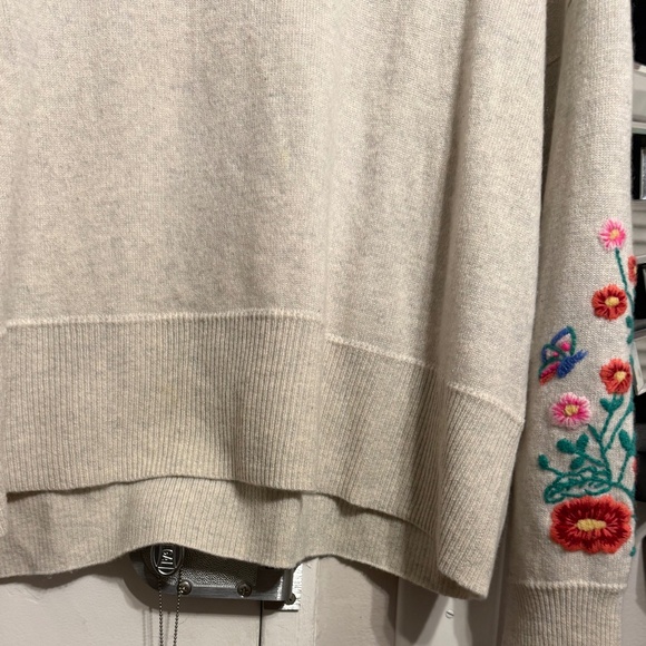 Autumn Cashemere Floral Embroidered Sweater Size L - Picture 5 of 7